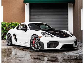2025 Porsche 718 Cayman GT4 RS 