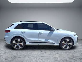 2025 Audi SQ5 Premium Plus 