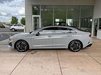 2024 Kia K5 GT-Line 