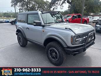 2022 Ford Bronco Badlands 