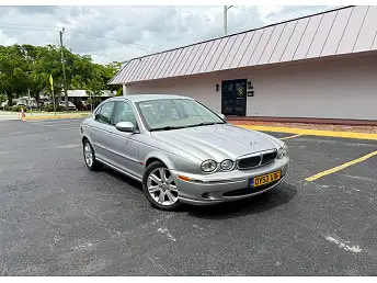 2003 Jaguar X-Type Review, Pricing, and Specs | CARFAX