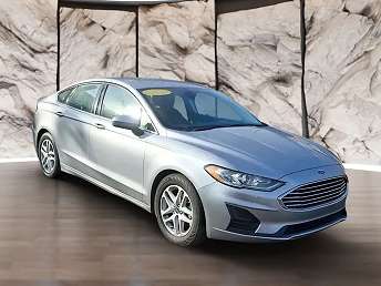 2020 Ford Fusion SE 