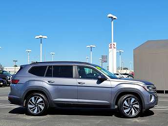 2024 Volkswagen Atlas SE 