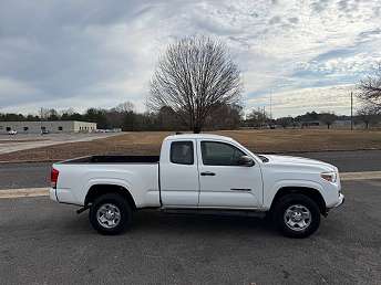 2017 Toyota Tacoma SR5 