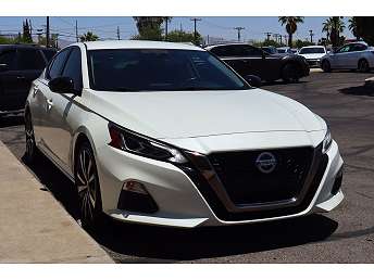 2021 Nissan Altima SR 