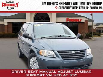 2006 Chrysler Town & Country Base 