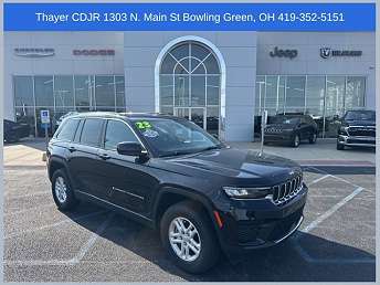 2023 Jeep Grand Cherokee Laredo 