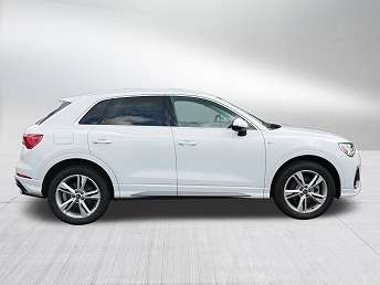 2022 Audi Q3 Premium Plus 