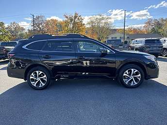 Black 2022 Subaru Outback Wagon