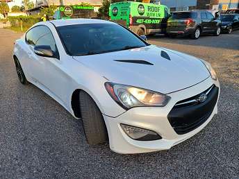 White Hyundai Genesis R-Spec 2015