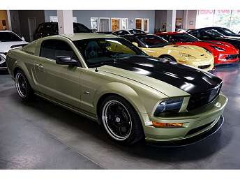 2005 Ford Mustang GT 