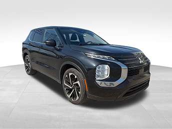Used 2022 Mitsubishi Outlander ES for Sale Near Me - CARFAX