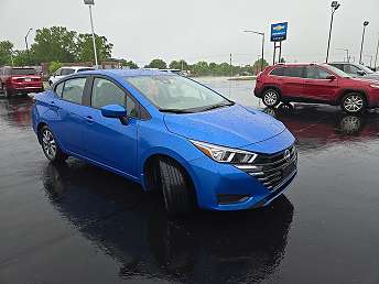 2023 Nissan Versa SV 