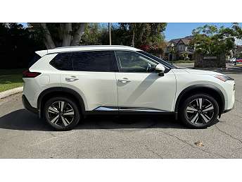 2022 Nissan Rogue Platinum 