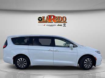 2022 Chrysler Pacifica Touring-L 