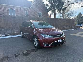 2018 Chrysler Pacifica Touring-L 