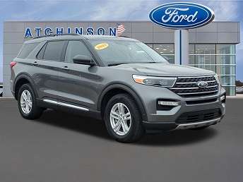 2023 Ford Explorer XLT 