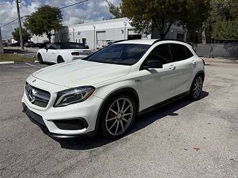 Spark S4912 Mercedes Benz GLA 45 AMG 2015 - 1/43 - Neuve - Résine