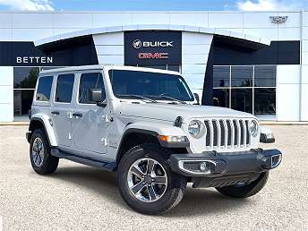 2022 Jeep Wrangler Sahara 