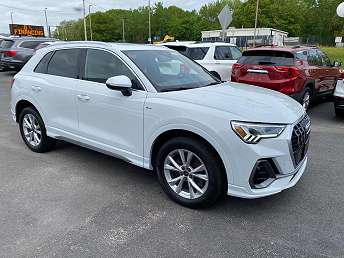 2022 Audi Q3 Premium Plus 
