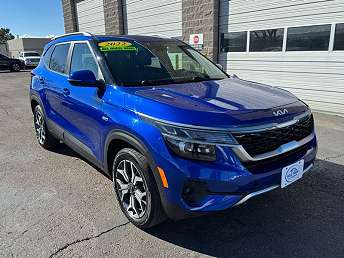 2022 Kia Seltos EX 