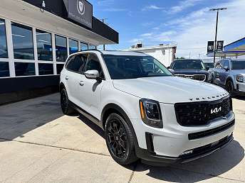 Gray Kia Telluride SUV 2022