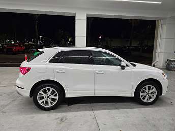 2023 Audi Q3 Premium 